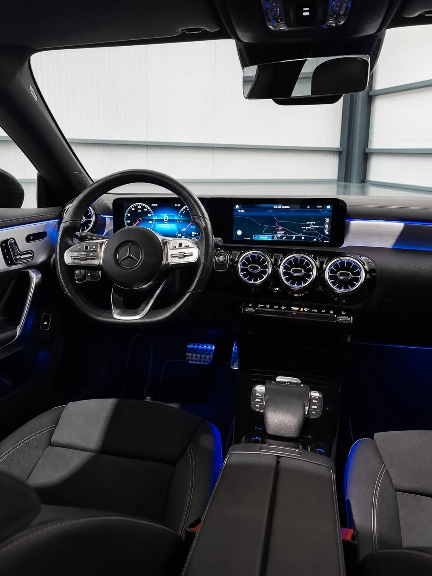 Mercedes-Benz  CLA 250e AMG