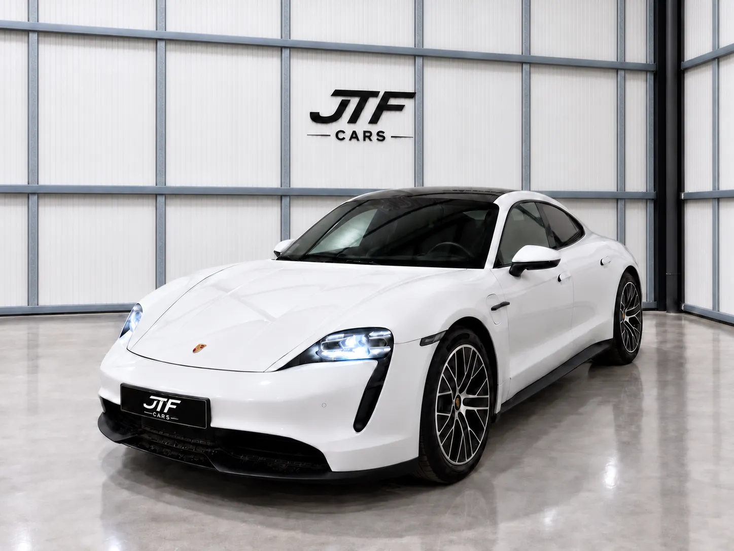Porsche Taycan - 2021